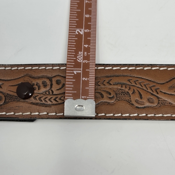 NOCONA BELT CO. BROWN EMBOSSED LEATHER BELT BULL RIDER BUCKLE YOUTH SIZE 22 BOYS - Picture 9 of 13